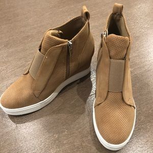 CAMEL 7.5 BOOTIES